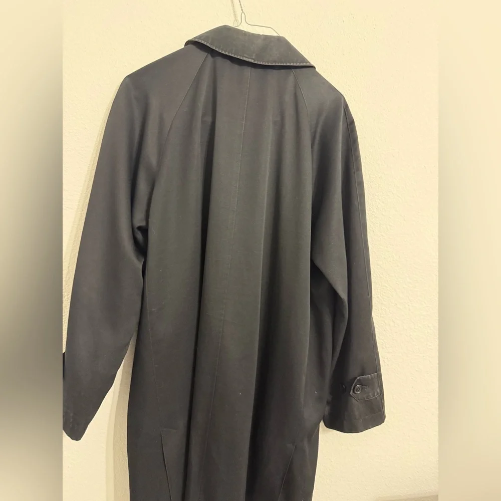 Vintage Burberry Classic Black Wonens Trench Coat (needs repair) Fits like XL - Picture 3 of 7